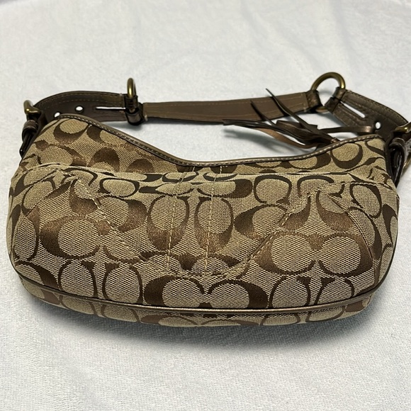 Coach Small Purse, gold brown with zipper great used condition - Picture 6 of 6